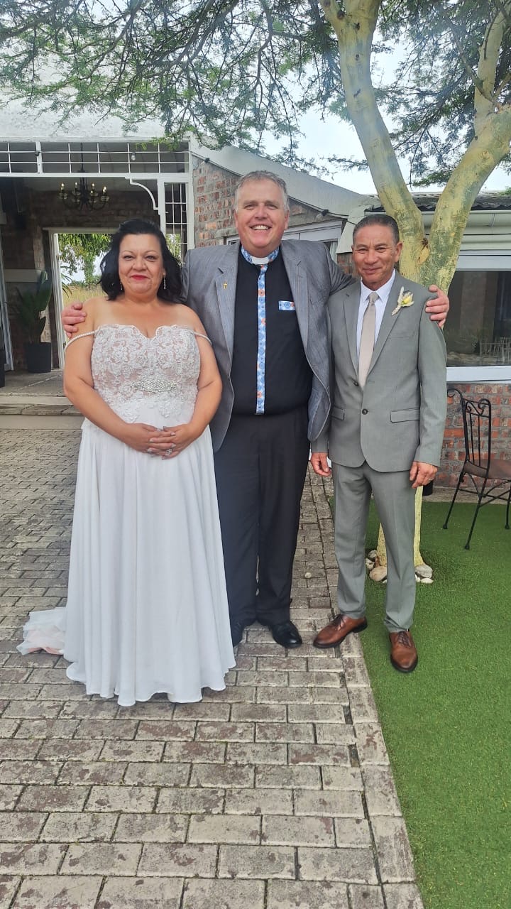 Wedding ceremony by Dr. Gerrit Rademeyer in Groblersbrug